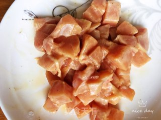 小炒鸡丁杏鲍菇的做法步骤：5