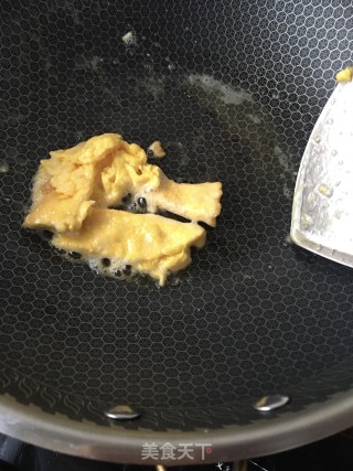 “快手小炒”茼蒿炒鸡蛋的做法步骤：9