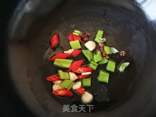 小白菜虾仁炖豆腐的做法步骤：8