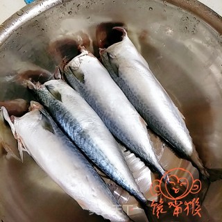 啤酒鲅鱼的做法步骤：2