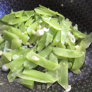 胡椒青笋片的做法步骤：5