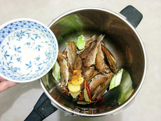 焖酥鱼（罐头）的做法步骤：7