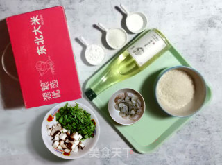 三鲜锅巴的做法步骤：1