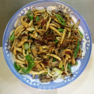 干煸蘑菇小炒的做法步骤：11