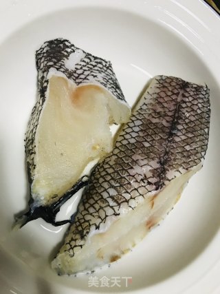 清蒸鳕鱼的做法步骤：2