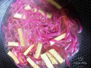 午餐肉青菜热汤面的做法步骤：8