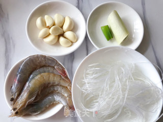 蒜蓉粉丝虾的做法步骤：1