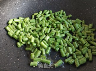 梅菜肉末无筋豆的做法步骤：13