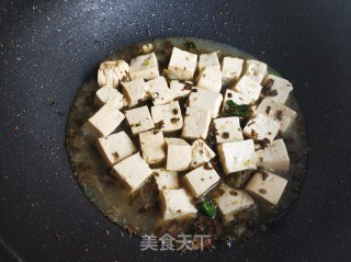 香椿酱烧豆腐的做法步骤：7