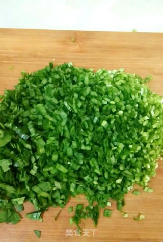 韭菜鸡蛋馅生煎包的做法步骤：1