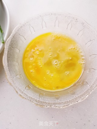 鸡蛋煮年糕的做法步骤：2