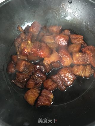 冰糖五花肉的做法步骤：6
