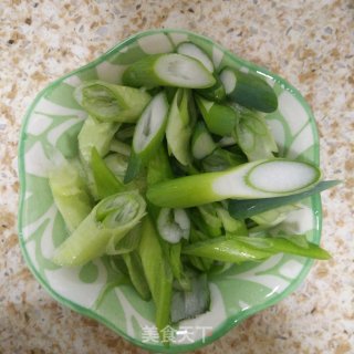 老干妈烧嫩豆腐的做法步骤：2