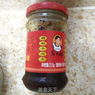 老干妈烧嫩豆腐的做法步骤：3