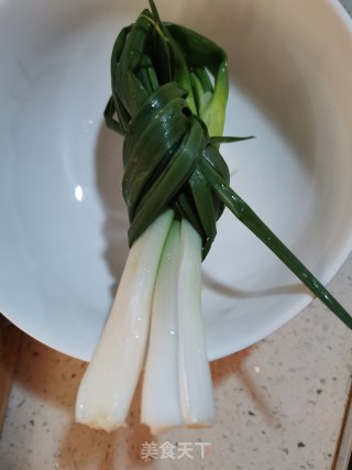 白萝卜羊肉炖汤的做法步骤：4