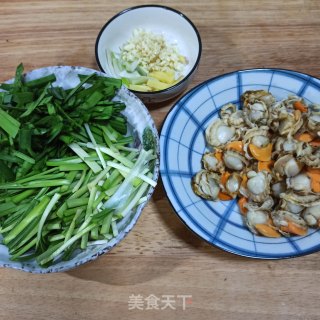 韭菜炒扇贝的做法步骤：2