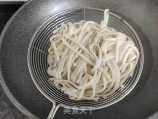 酸汤面的做法步骤：8