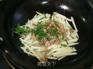 苤蓝炒肉丝的做法步骤：7