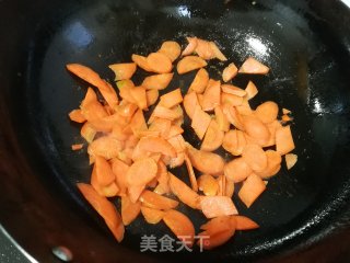 胡萝卜炒肉的做法步骤：6