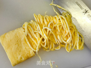 荠菜虾仁馄饨的做法步骤：12