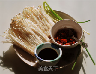 剁椒蒸金针菇的做法步骤：1