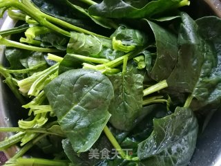 蒸菠菜馍的做法步骤：1