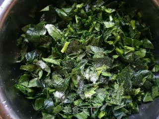 蒸菠菜馍的做法步骤：3