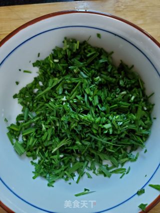 韭菜炒鸡蛋的做法步骤：2