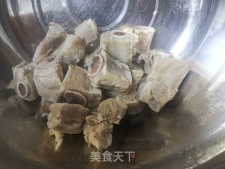 排骨莲藕清汤的做法步骤：3