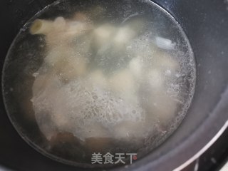 排骨莲藕清汤的做法步骤：7