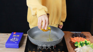 轻食藜麦虾仁饭，保持维密身材不需要理由！就是自己的原创图片的做法步骤：4