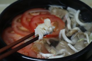 三鲜砂锅米线的做法步骤：8