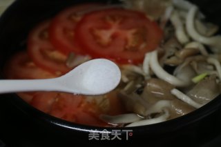 三鲜砂锅米线的做法步骤：9