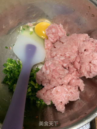 鱿鱼肉末千张卷的做法步骤：4