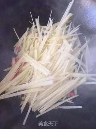 酸辣土豆丝的做法步骤：2