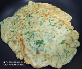 芹菜叶蛋饼的做法步骤：6