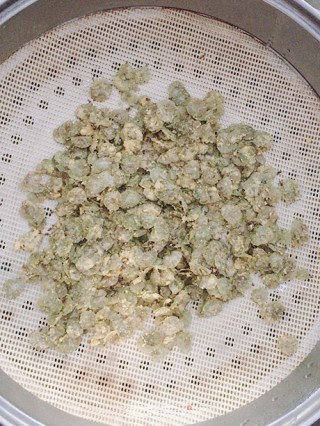 榆钱两吃——榆钱糕和榆钱饭的做法步骤：7
