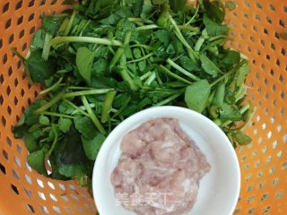 西洋菜豆腐汤的做法步骤：1