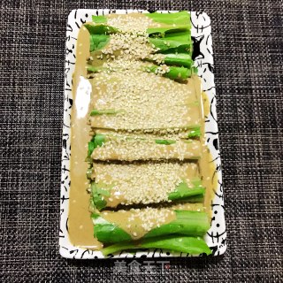 芝麻酱拌油麦菜的做法步骤：4