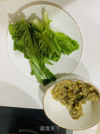 酥肉莴笋叶汤的做法步骤：1
