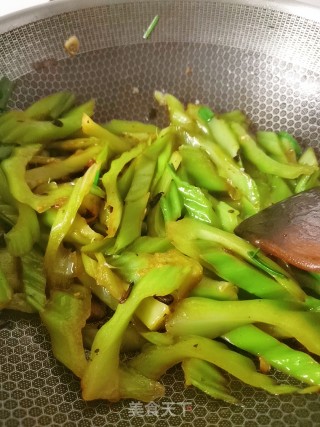 素炒芥菜梗的做法步骤：10