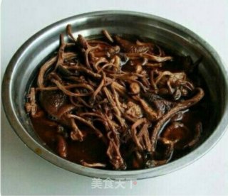 茶树菇老鸭汤的做法步骤：1