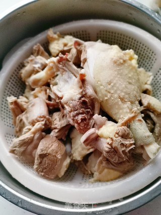 茶树菇老鸭汤的做法步骤：5