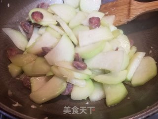 腊肠炒菜果的做法步骤：9