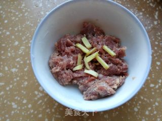 核桃炖肉酒的做法步骤：2