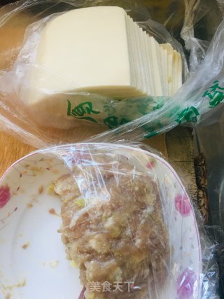 10分钟搞定～鸡肉馄饨的做法步骤：1