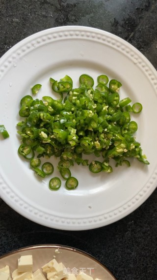豆腐包子的做法步骤：1