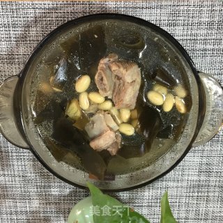 海带黄豆排骨汤的做法步骤：7