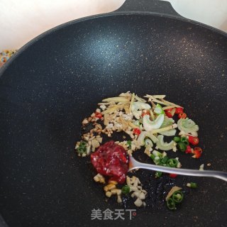辣烧小鲳鱼的做法步骤：6