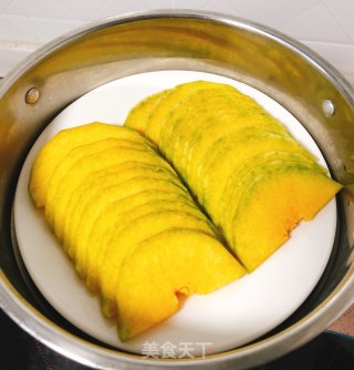 南瓜小方的做法步骤：2